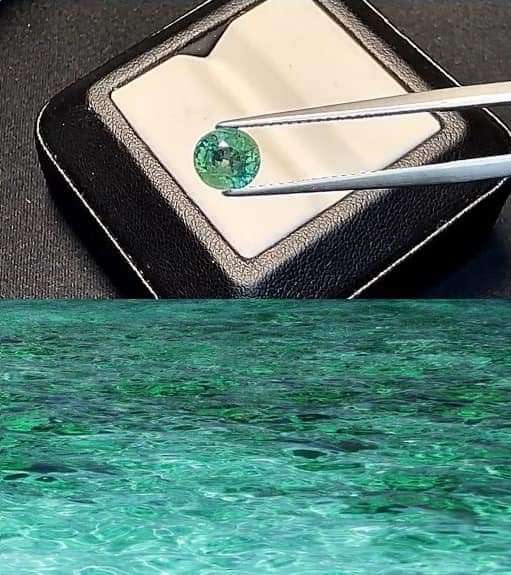 "Reverse" Colour Change Australian Sapphire - 1.13cts - Image 2