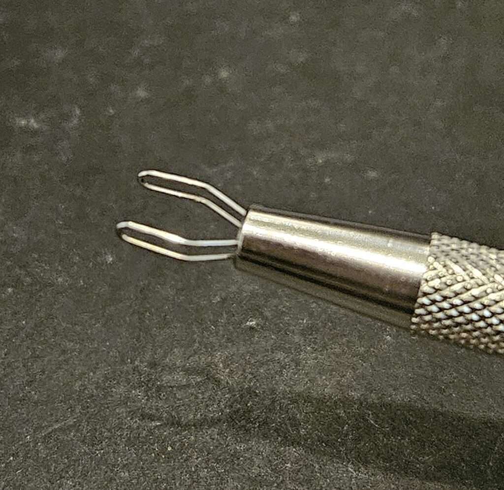 Gem Tong Holders
