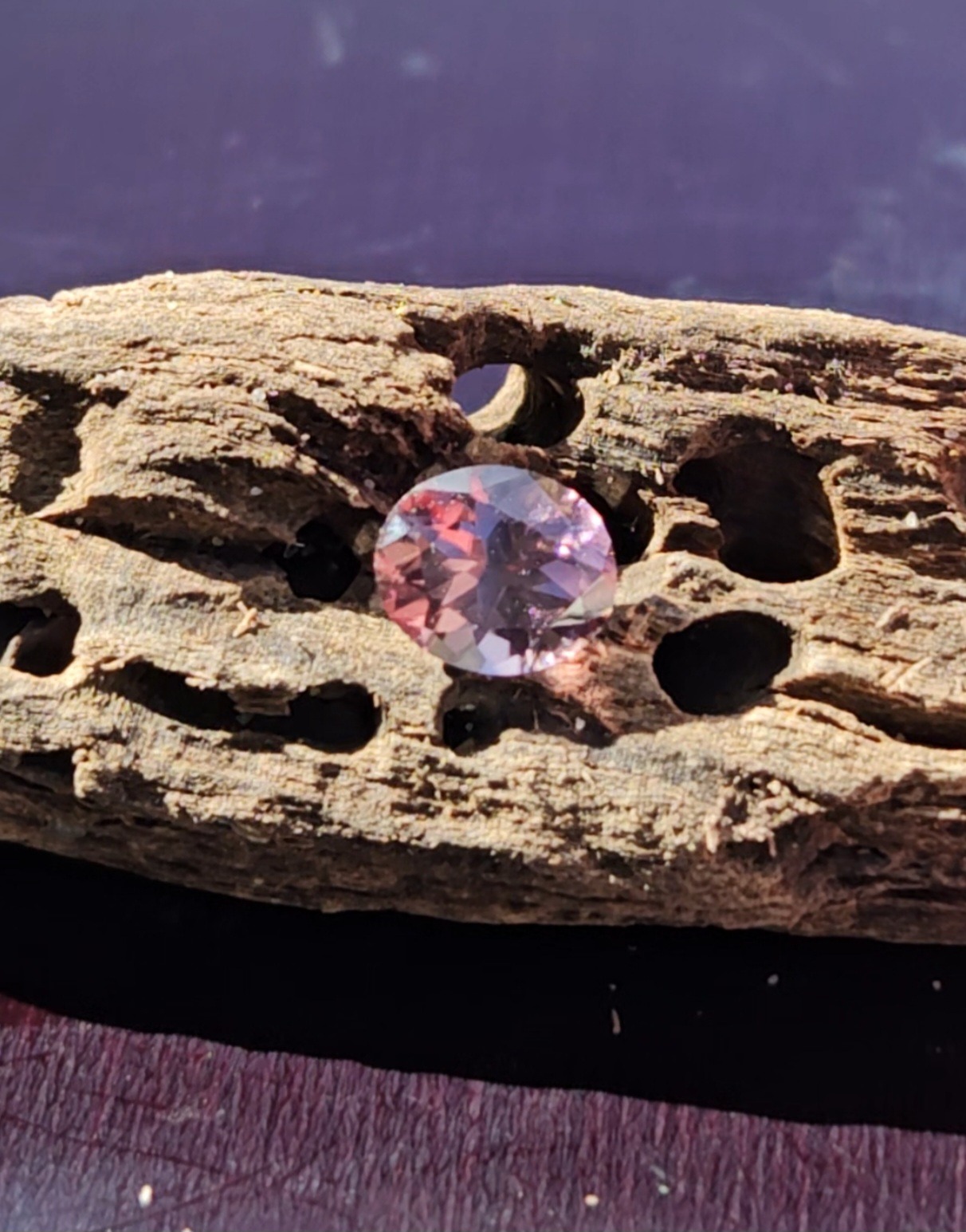 Colour Change Zircon - 2.50cts - Image 3